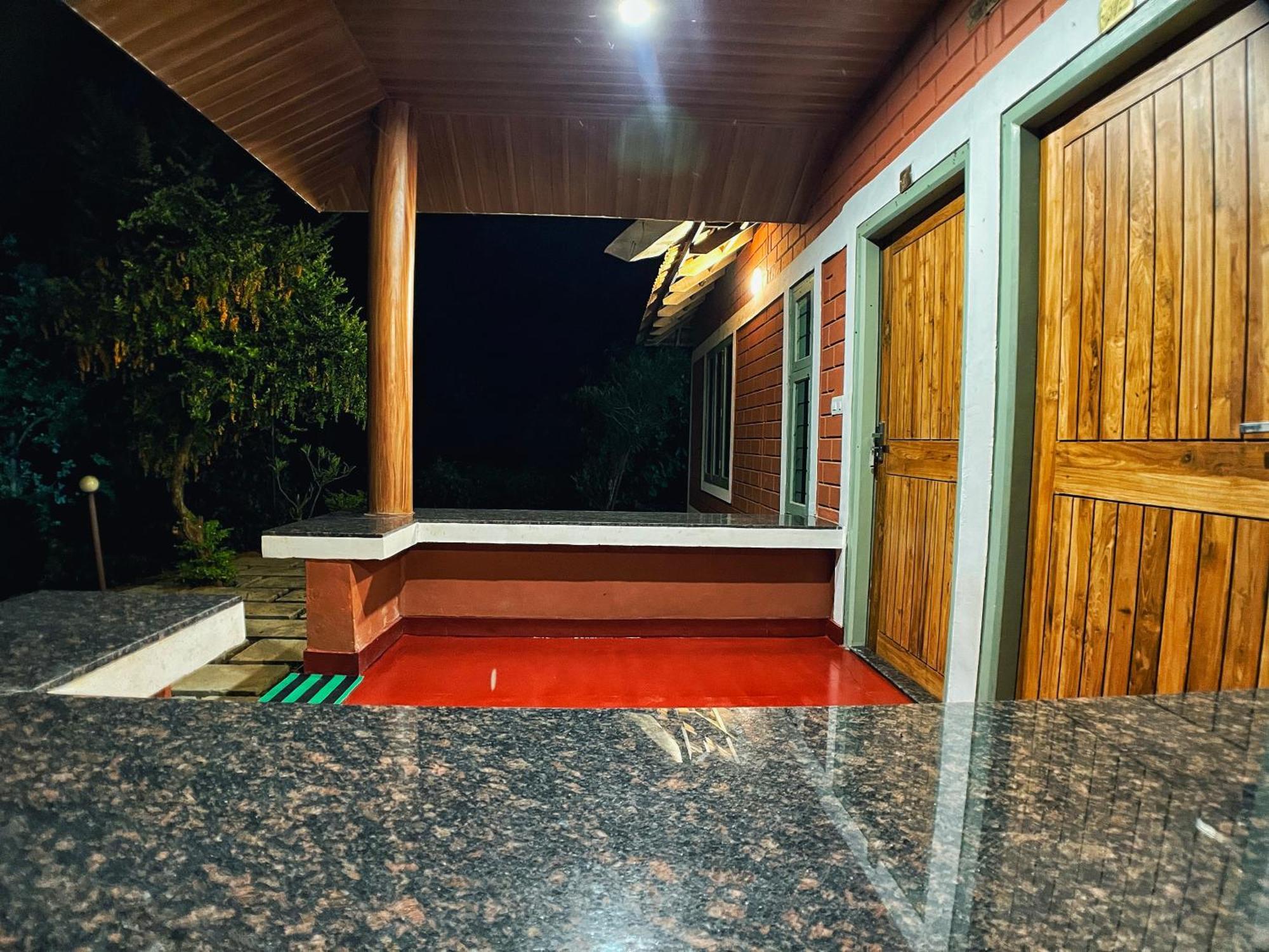 Mahout Resort Wayanad - An Experiential Jungle Stay With Waterfall Kalpatta Eksteriør bilde