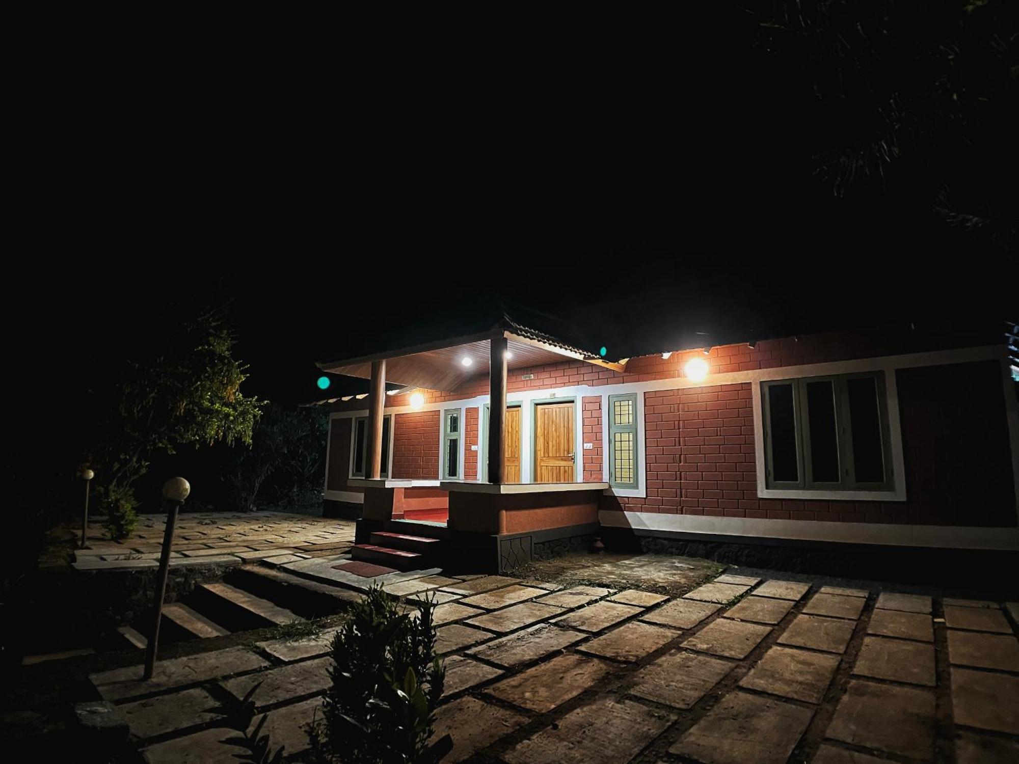 Mahout Resort Wayanad - An Experiential Jungle Stay With Waterfall Kalpatta Eksteriør bilde