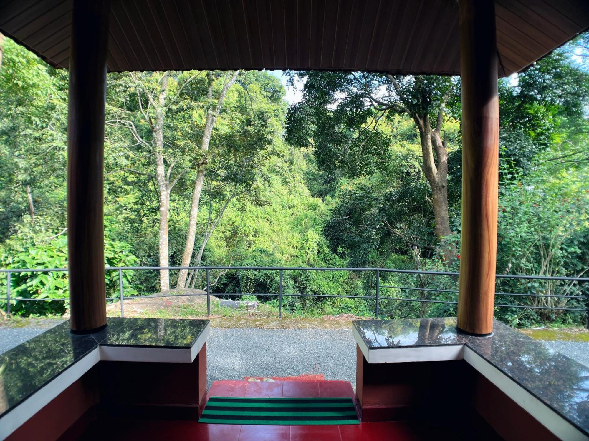 Mahout Resort Wayanad - An Experiential Jungle Stay With Waterfall Kalpatta Eksteriør bilde